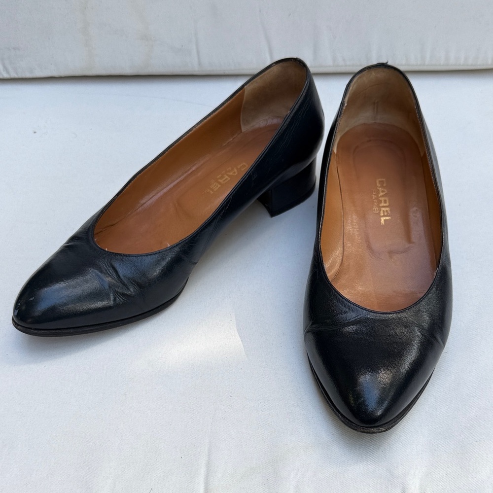 Carel Paris Low Heel Pumps